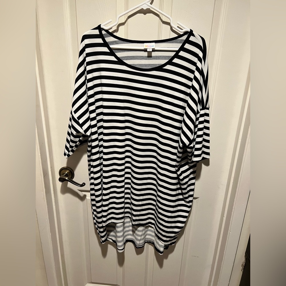 Black and white striped Irma Lularoe